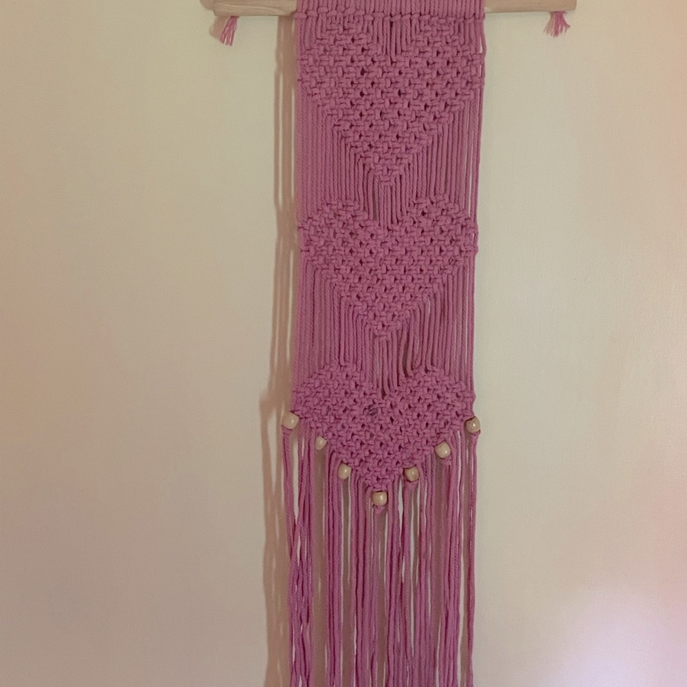 Wall Decour heart macramé
